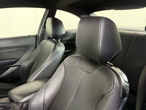 Used 2016 BMW M2 image 6