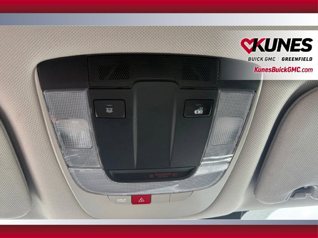 Used 2024 Kia Sorento S FWD image 28