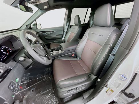 New 2026 Honda Ridgeline Black Edition image 15