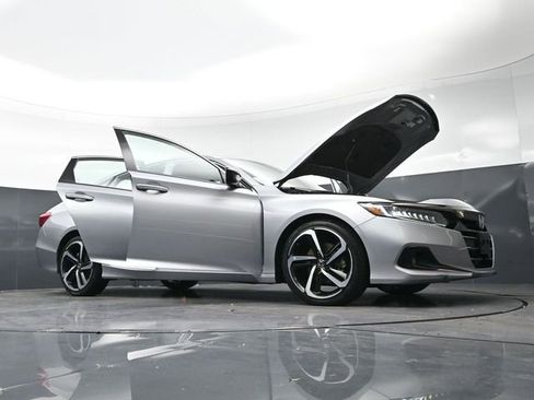 Used 2022 Honda Accord Sport image 38