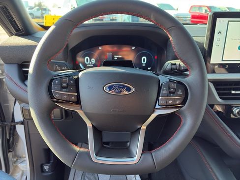 New 2026 Ford Explorer ST-Line w/ ST-Line Street Pack AWD/4WD image 14