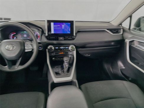 Used 2023 Toyota RAV4 XLE AWD/4WD image 25