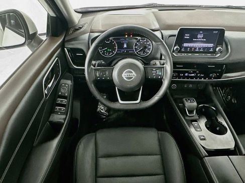 Used 2021 Nissan Rogue SL FWD image 21