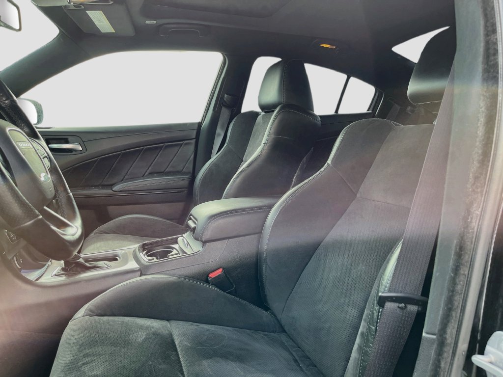 Used 2022 Dodge Charger R/T w/ Plus Group RWD image 19