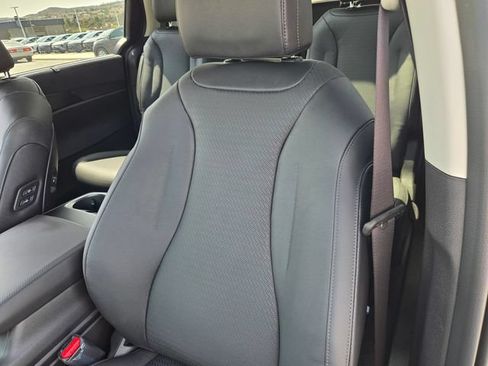 New 2026 Kia Carnival SX Prestige FWD image 18