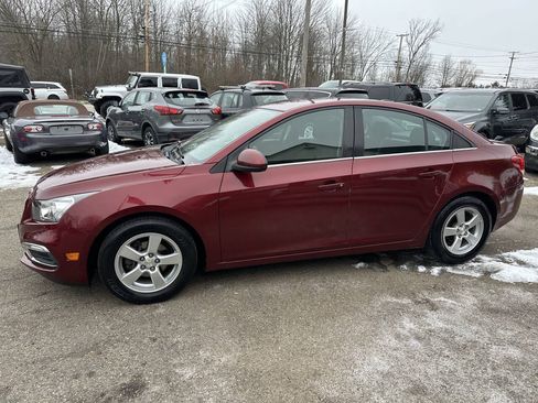 Used 2015 Chevrolet Cruze LT FWD image 3