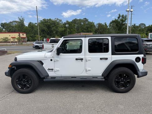 Used 2021 Jeep Wrangler Unlimited Sport AWD/4WD image 8