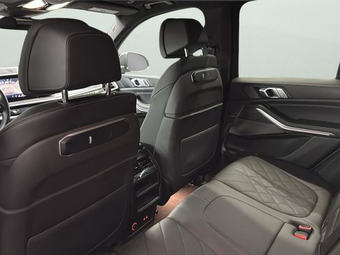 Used 2024 BMW X5 xDrive40i w/ Premium Package image 27