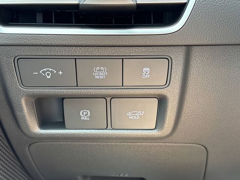 New 2025 Hyundai Sonata Limited image 19