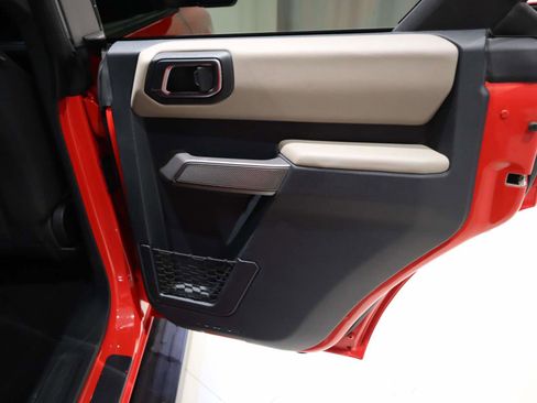 Used 2022 Ford Bronco Wildtrak image 12