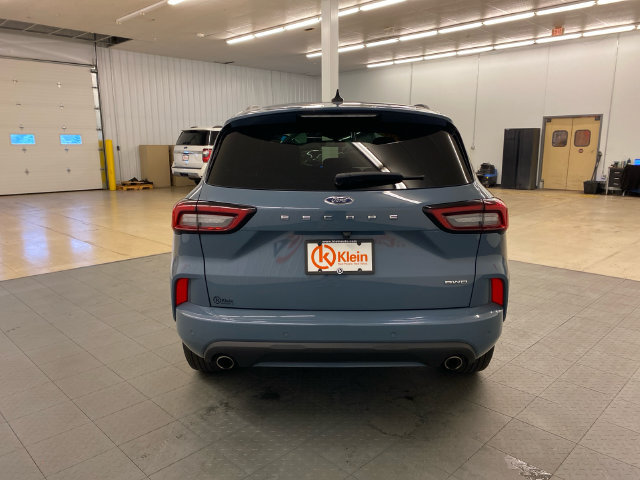 Used 2024 Ford Escape ST-Line w/ Tech Pack #1 AWD/4WD image 7