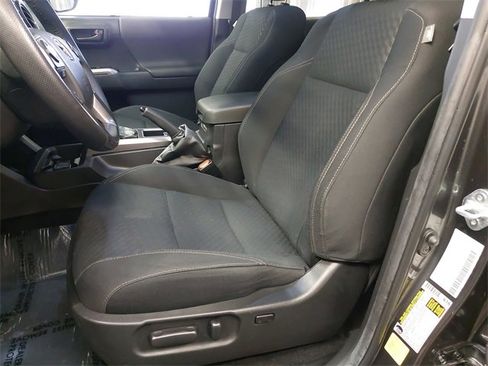 Used 2023 Toyota Tacoma 4x4 Double Cab image 15