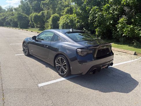 Used 2013 Scion FR-S RWD image 3