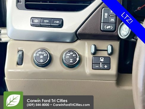 Used 2016 Chevrolet Tahoe LTZ AWD/4WD image 19