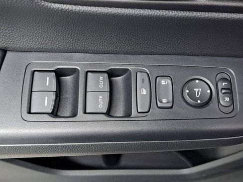 Certified 2025 Honda CR-V EX image 19