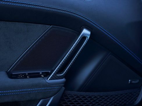 Used 2026 Porsche 911 GT3 w/ Weissach Package image 37