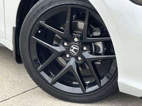 Certified 2025 Honda Civic Sport image 9
