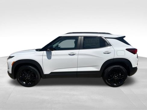New 2026 Chevrolet TrailBlazer LT w/ Convenience Package AWD/4WD image 2
