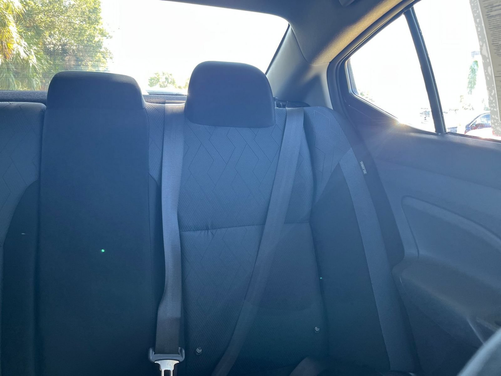 Used 2025 Nissan Versa SV FWD image 34