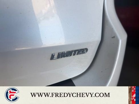 Used 2019 Toyota Sienna Limited Premium w/ Carpet Mat Package FWD image 24