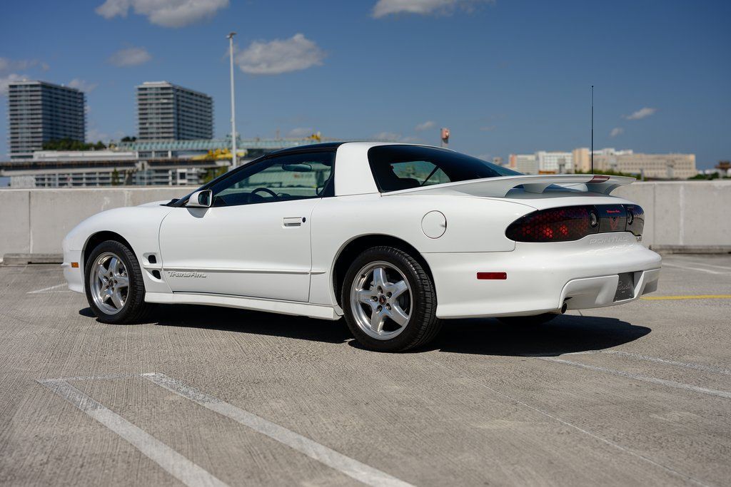 Used 2001 Pontiac Firebird Trans Am RWD image 3