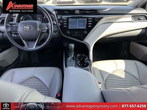 Used 2019 Toyota Camry SE w/ Convenience Package image 17