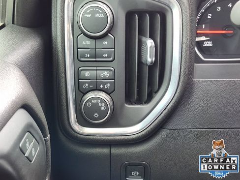 Used 2021 Chevrolet Silverado 1500 LT Trail Boss w/ LPO, Dark Essentials Package AWD/4WD image 22