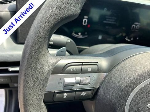 Used 2025 Hyundai Sonata SEL FWD image 18