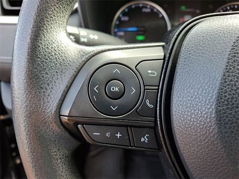Certified 2020 Toyota RAV4 LE image 21
