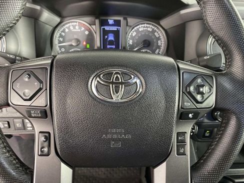 Used 2021 Toyota Tacoma TRD Sport w/ Technology Package AWD/4WD image 13
