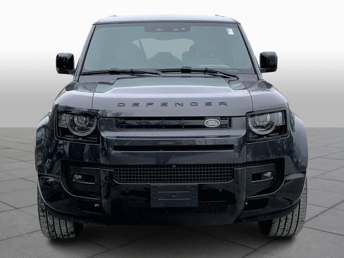 Used 2025 Land Rover Defender 130 V8 image 4