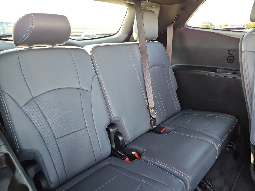 Used 2024 Buick Enclave Premium FWD image 26