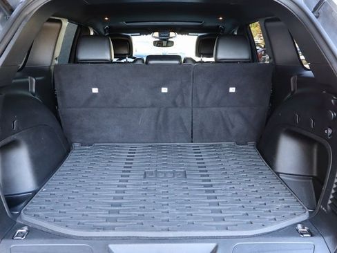 Used 2021 Jeep Grand Cherokee Limited image 29