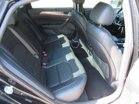 Used 2018 Hyundai Sonata Limited w/ Cargo Package FWD image 12