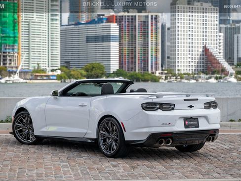 Used 2022 Chevrolet Camaro ZL1 image 9