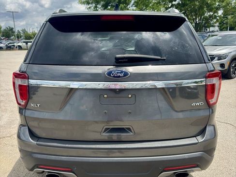 Used 2018 Ford Explorer XLT AWD/4WD image 4