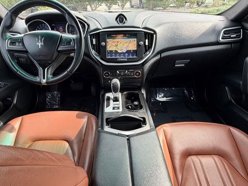 Used 2016 Maserati Ghibli image 29