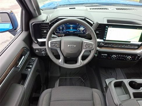New 2025 Chevrolet Silverado 1500 RST w/ Dark Appearance Package image 8