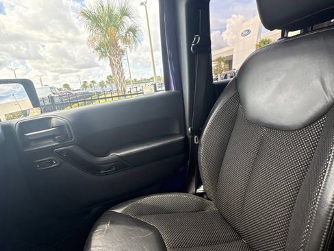 Used 2016 Jeep Wrangler Unlimited Sahara AWD/4WD image 30