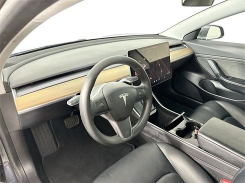 Used 2019 Tesla Model 3 Long Range image 16