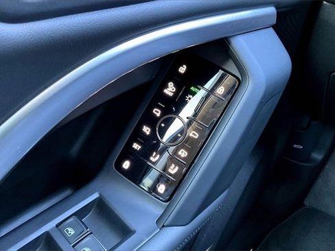 Used 2025 Audi Q5 Premium Plus w/ Premium Plus image 26