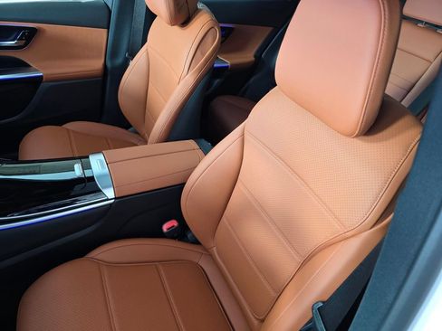 New 2027 Mercedes-Benz GLC 300 image 9