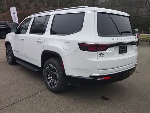 Used 2024 Jeep Wagoneer Series II image 14