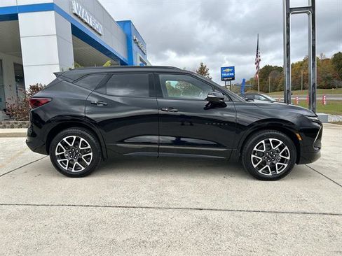 New 2025 Chevrolet Blazer RS w/ Enhanced Convenience Package image 3