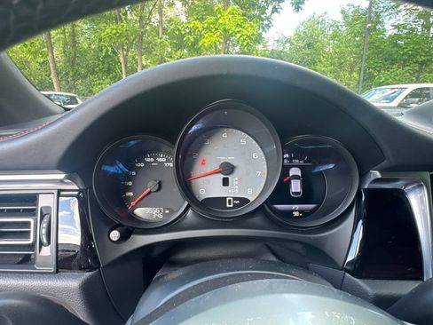 Used 2021 Porsche Macan S AWD/4WD image 19