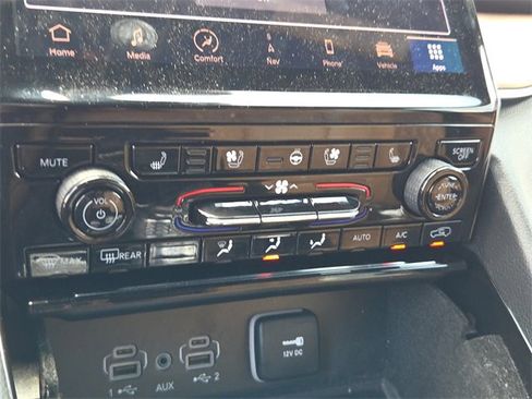 Used 2021 Jeep Grand Cherokee L Summit w/ Advanced Protech Group IV image 20