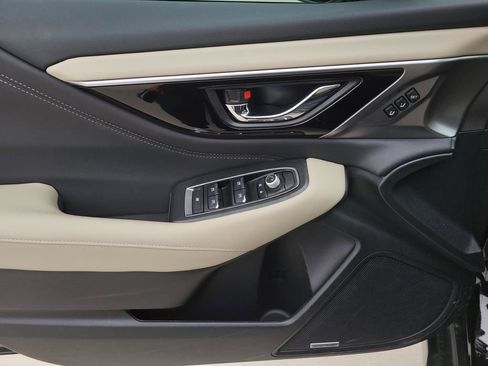 Certified 2025 Subaru Outback Limited XT image 18