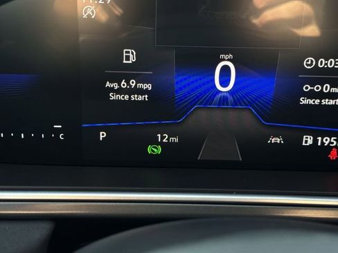 New 2026 Volkswagen Taos SE FWD image 12