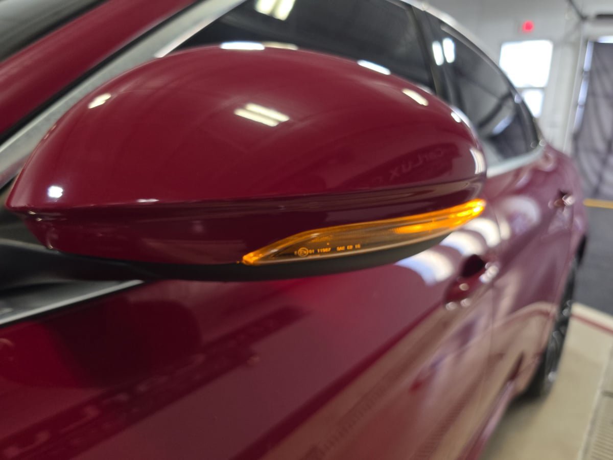 Used 2020 Alfa Romeo Giulia AWD w/ Cold Weather Package image 16