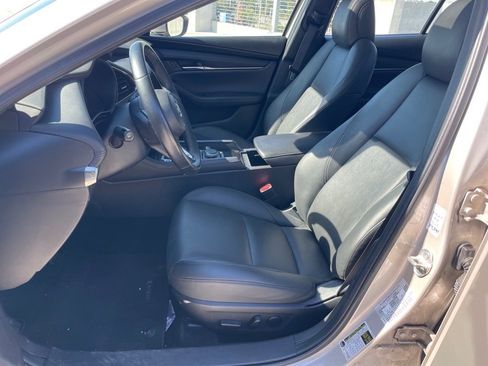 Used 2024 MAZDA MAZDA3 s image 17